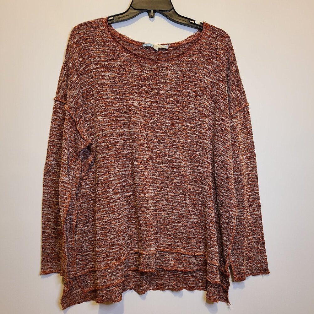 CECICO LIGHT WEIGHT LAYERED LOOK SWEATER - L